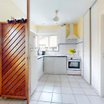 2 Bedroom Awesome In Saint-georges-de-didon Holiday home Saint-Georges-de-Didonne