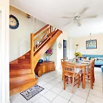 2 Bedroom Awesome In Saint-georges-de-didon Saint-Georges-de-Didonne