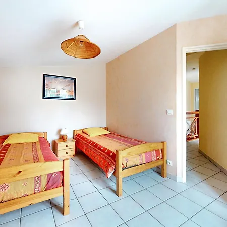 Cozy In Saint-georges-de-didon 別荘 *